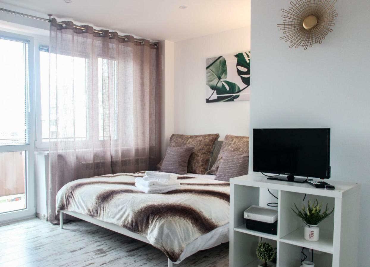 Sunny City Center Apartment Warsawa Bagian luar foto